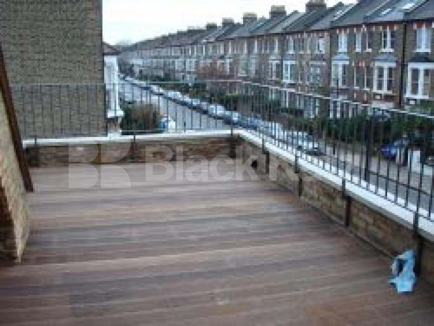 			NEW INSTRUCTION & MUST SEE !!!!, 2 Bedroom, 1 bath, 1 reception Flat			 Dalmeny Road, TUFNELL PARK N7